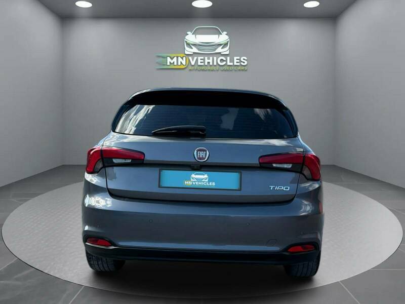 Fiat Tipo Hatchback 1.4 T-jet Lounge Hatchback Ma Black #8