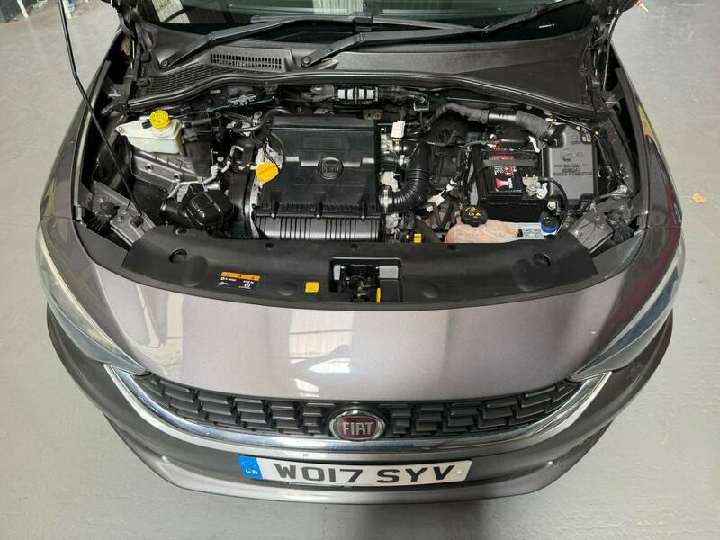 Fiat Tipo Hatchback 1.4 T-jet Lounge Hatchback Ma Black #22