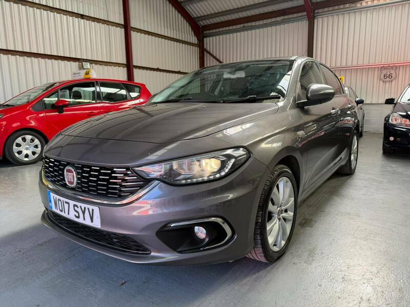 Fiat Tipo Hatchback 1.4 T-jet Lounge Hatchback Ma Black #23