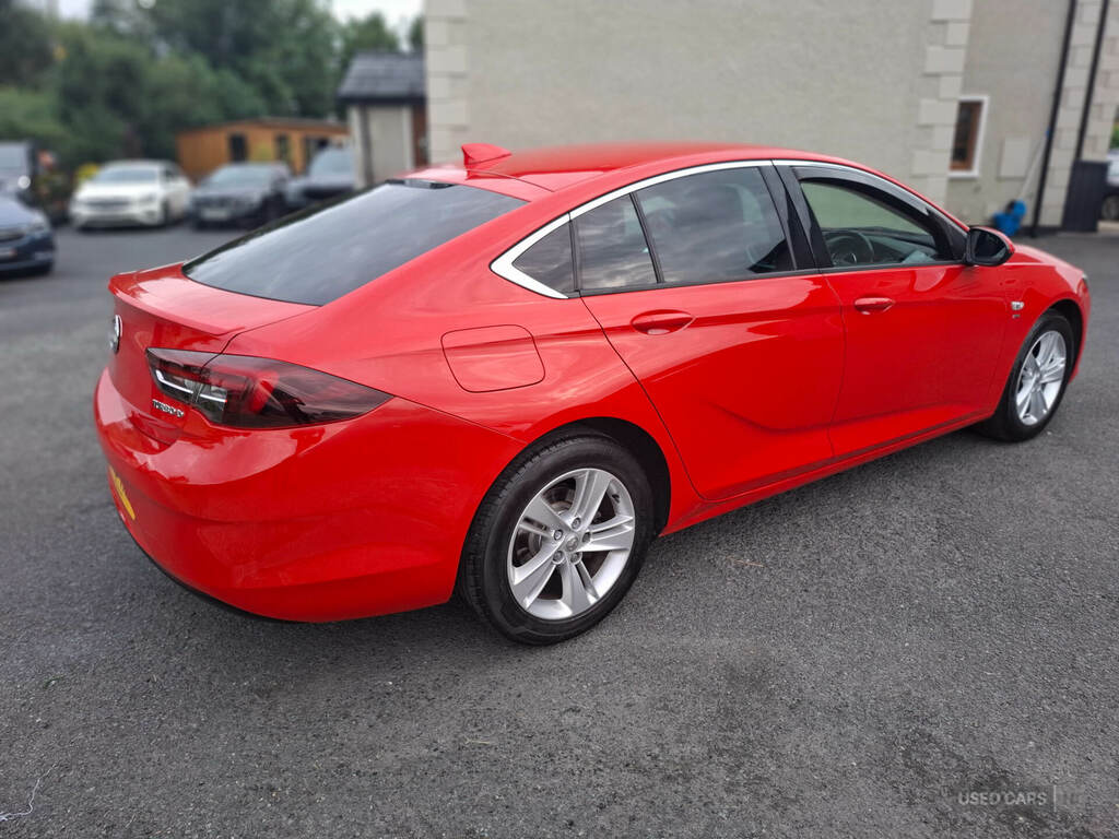 Vauxhall Insignia 1.6 Turbo D 136 Sri Nav Red #5