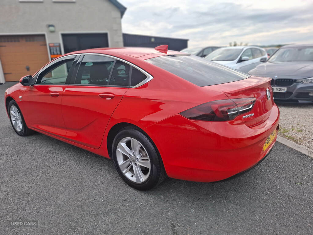 Vauxhall Insignia 1.6 Turbo D 136 Sri Nav Red #4