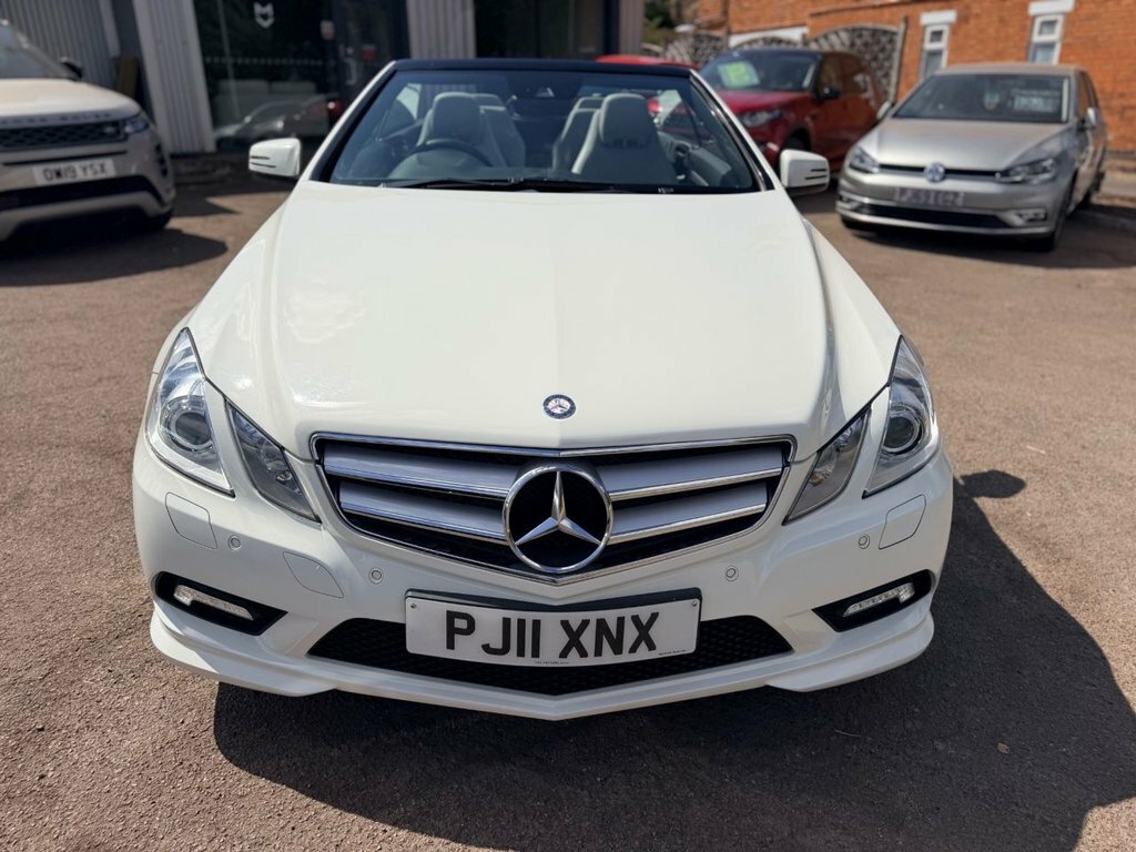 Mercedes-Benz E Class 2.1L Sport White #2