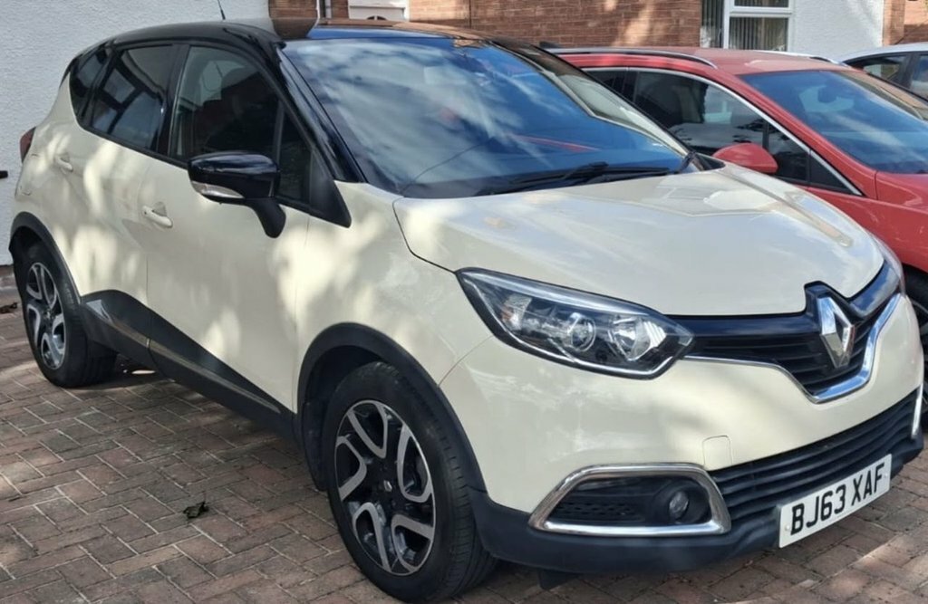 Renault Captur 1.5L Dynamique S Medianav White