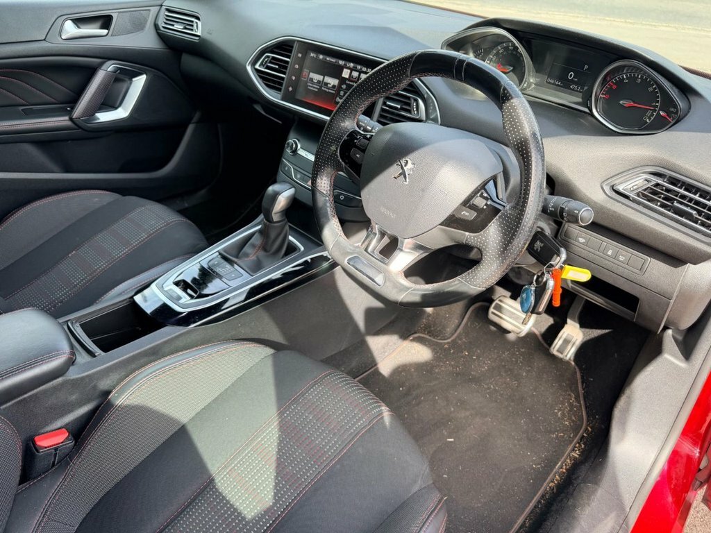 Peugeot 308 2L Gt Line Red #6