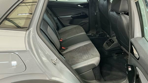 Volkswagen ID.4 Suv Grey #6