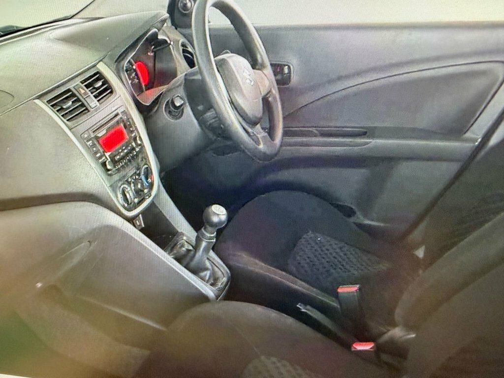 Suzuki Celerio 1L Sz3 White #2