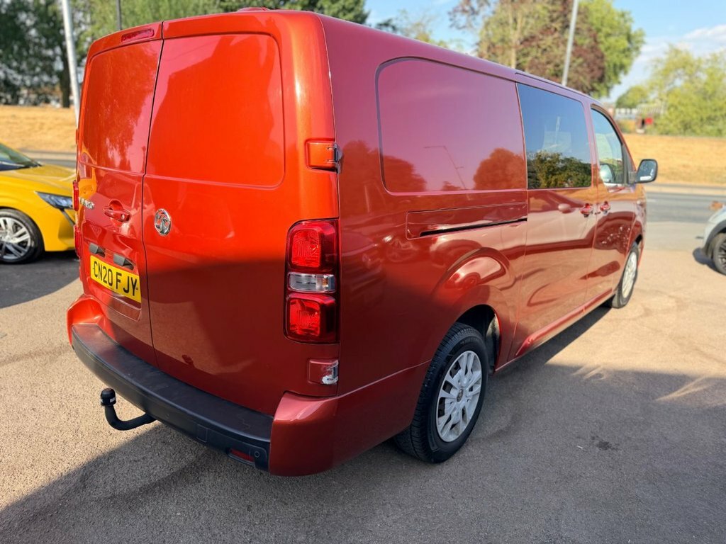 Vauxhall Vivaro 2L Sportive Red #5