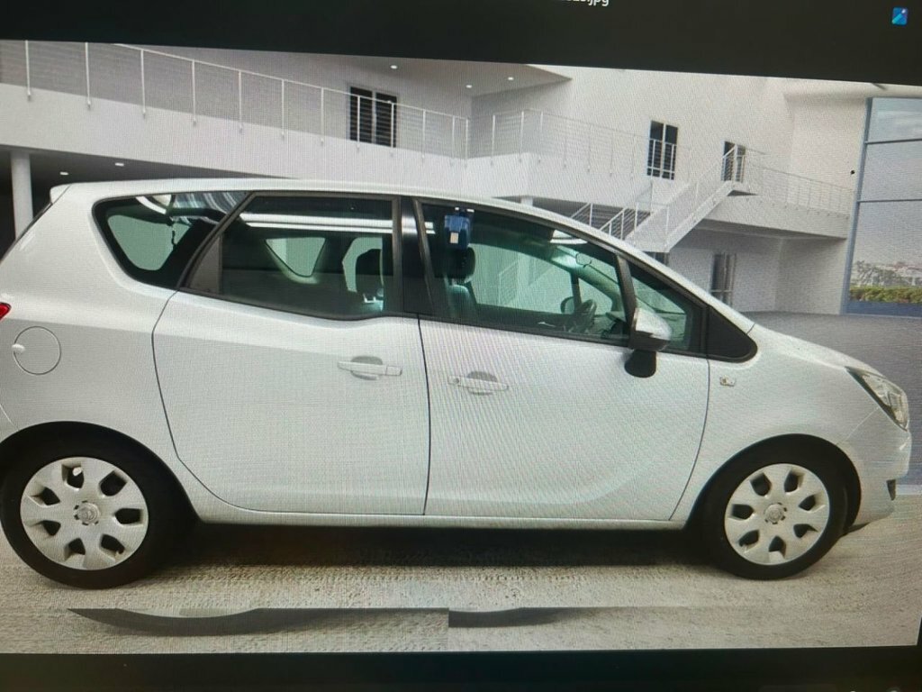 Vauxhall Meriva 1.4L Club Silver #2