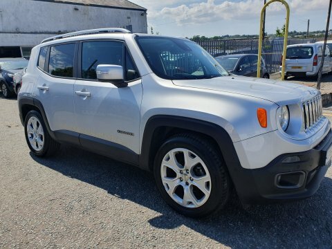 Jeep Renegade Limited GX67OGF Grey #3