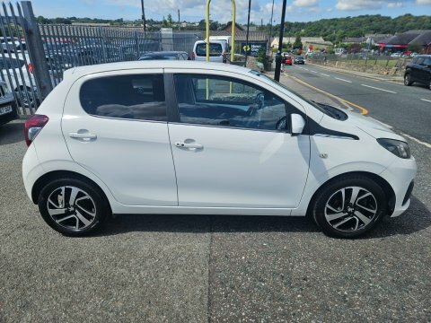 Peugeot 108 Allure MM64UOB White #4