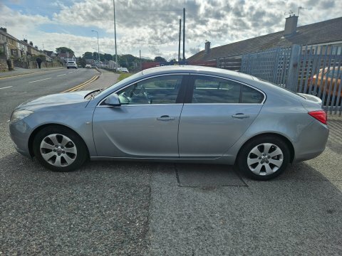 Vauxhall Insignia 1.8 16V Exclusiv Hatchback Euro Black #7