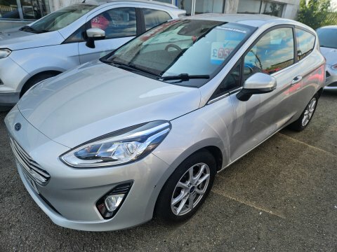 Ford Fiesta Zetec MV67GZW Silver #6