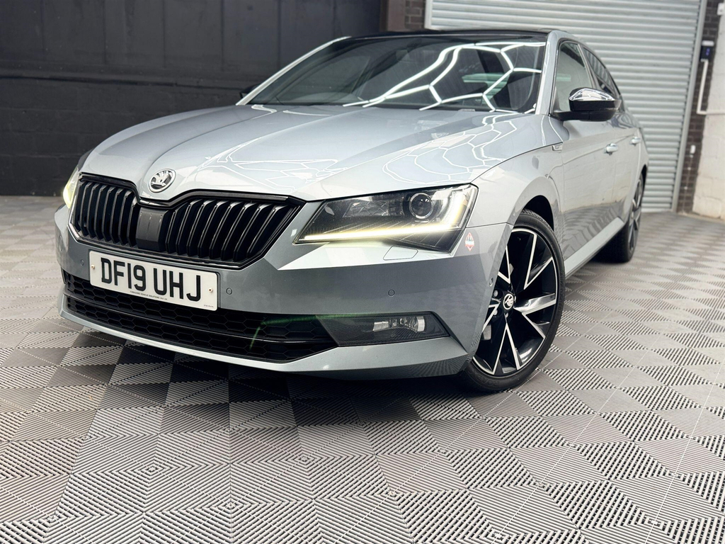 Skoda Superb 1.5 Tsi Act Sportline Dsg Euro 6 Ss DF19UHJ Grey #4