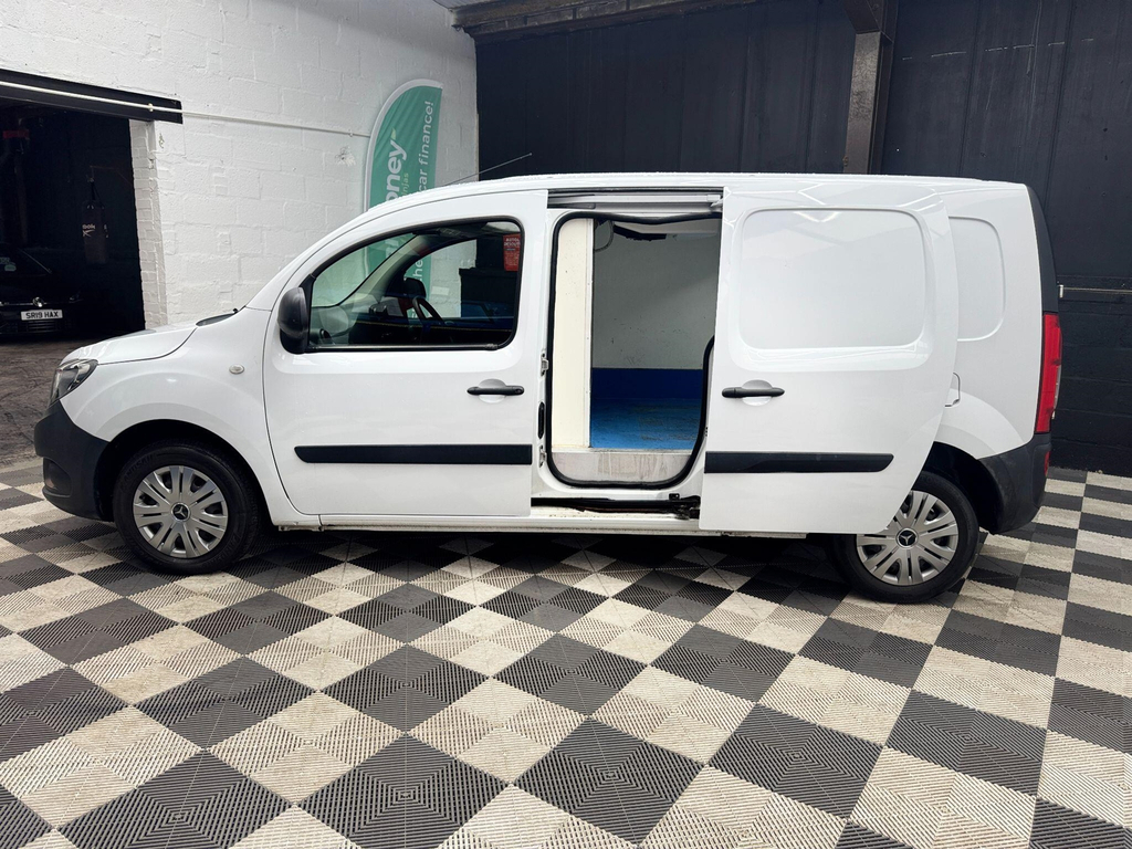 Mercedes-Benz CITAN 1.5 109 Cdi Blueefficiency L3 Euro 5 Ss 6Dr NA67OLC White #4