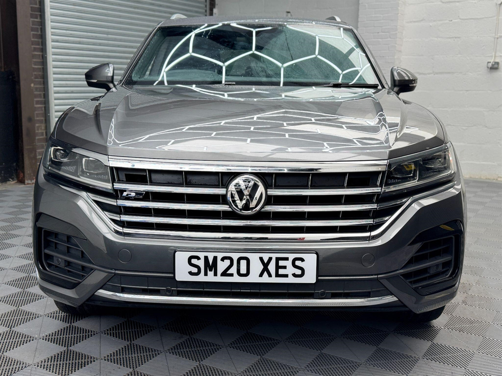 Volkswagen Touareg 3.0 Tdi V6 R-line Tiptronic 4Motion Euro 6 Ss 5 SM20XES Grey #2