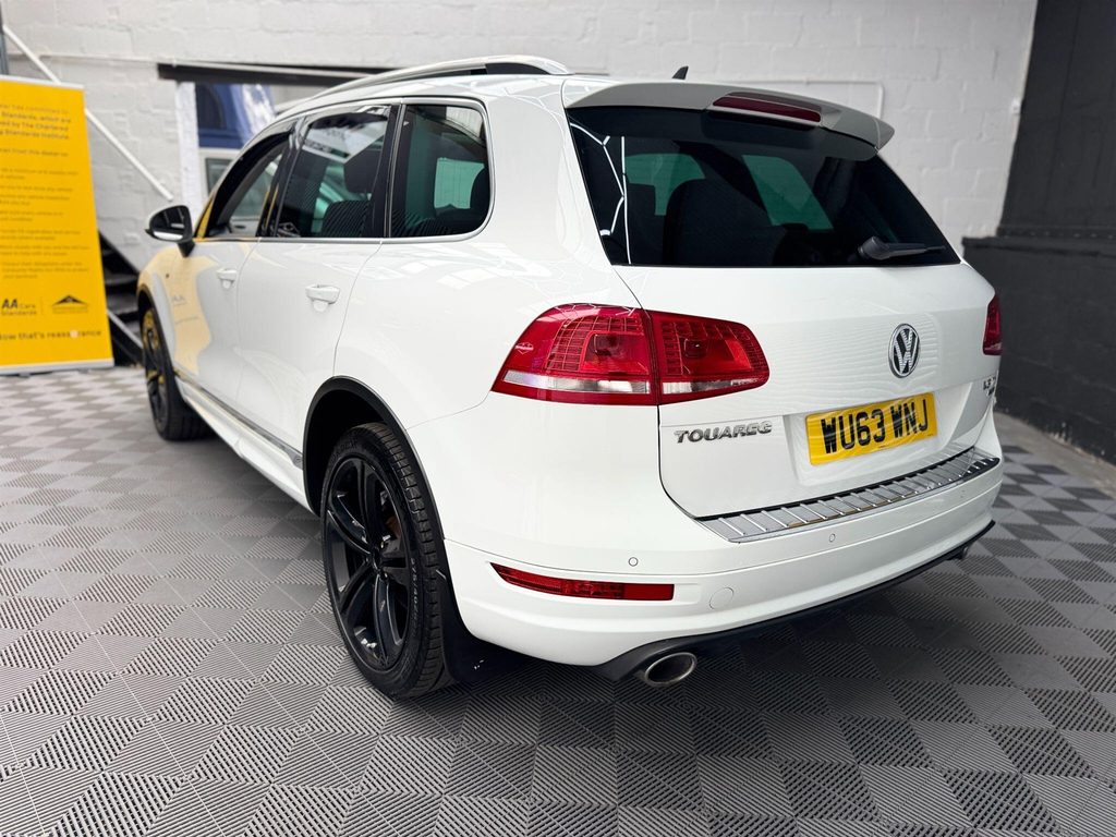 Volkswagen Touareg 3.0 Tdi V6 Bluemotion Tech Altitude Tiptronic 4Wd Black #16