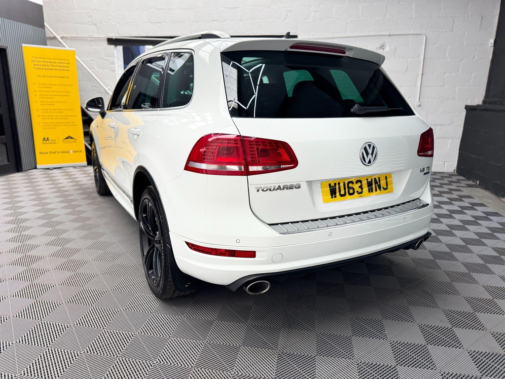 Volkswagen Touareg 3.0 Tdi V6 Bluemotion Tech R-line Tiptronic 4Wd Eu White #4