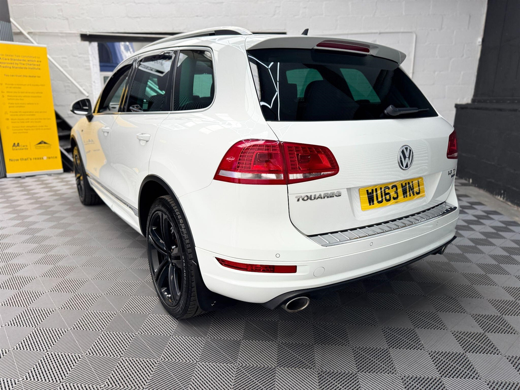 Volkswagen Touareg 3.0 Tdi V6 Bluemotion Tech Altitude Tiptronic 4Wd Black #15