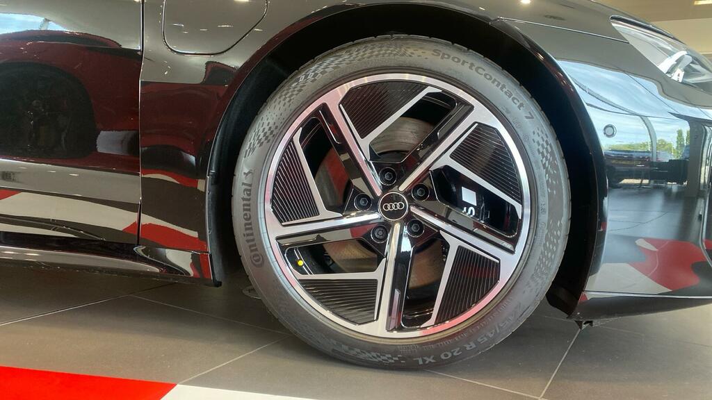Audi E Tron GT 105Kwh Quattro 4-Door Black #3