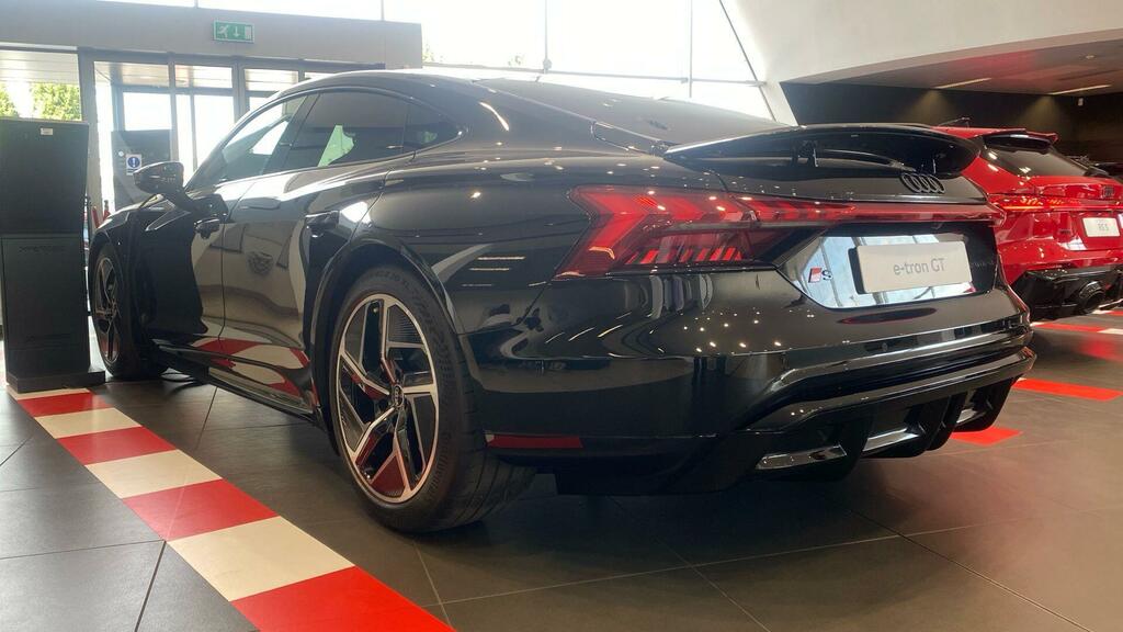 Audi E Tron GT 105Kwh Quattro 4-Door Black #5