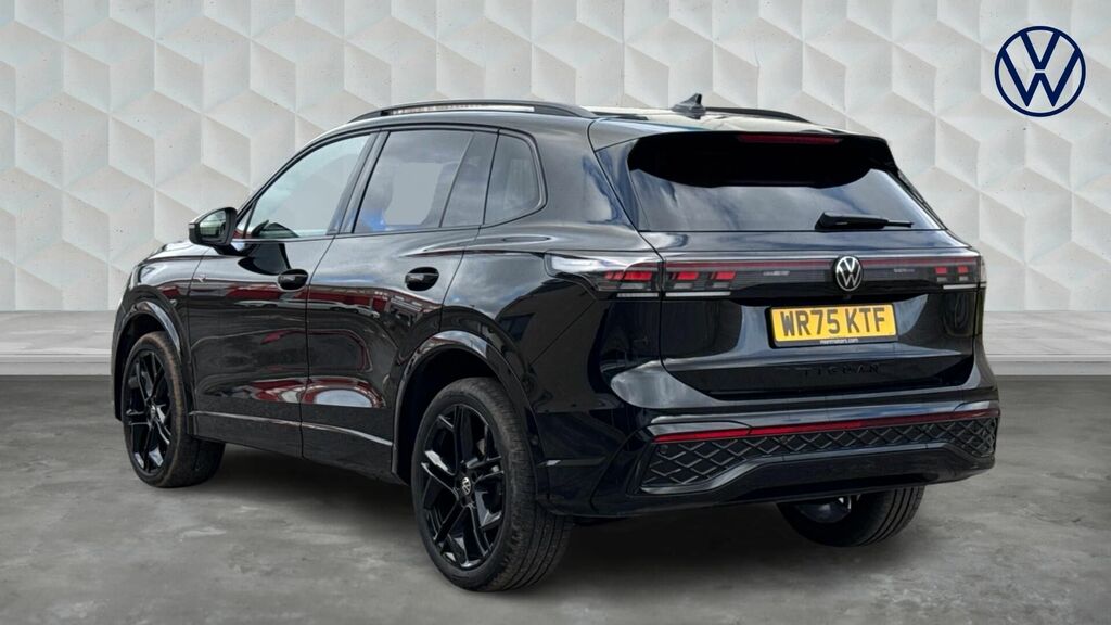Volkswagen Tiguan 2.0 Tsi Black Edition Dsg 4Motion Euro 6 5-Door WR75KTF Black #3