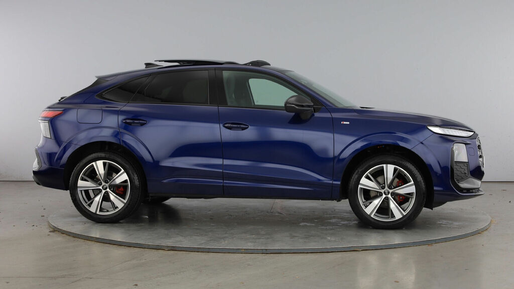 Audi Q3 Tfsi Launch Edition Sportback S Tronic Euro 6 5-Do VK75OTJ Blue #4