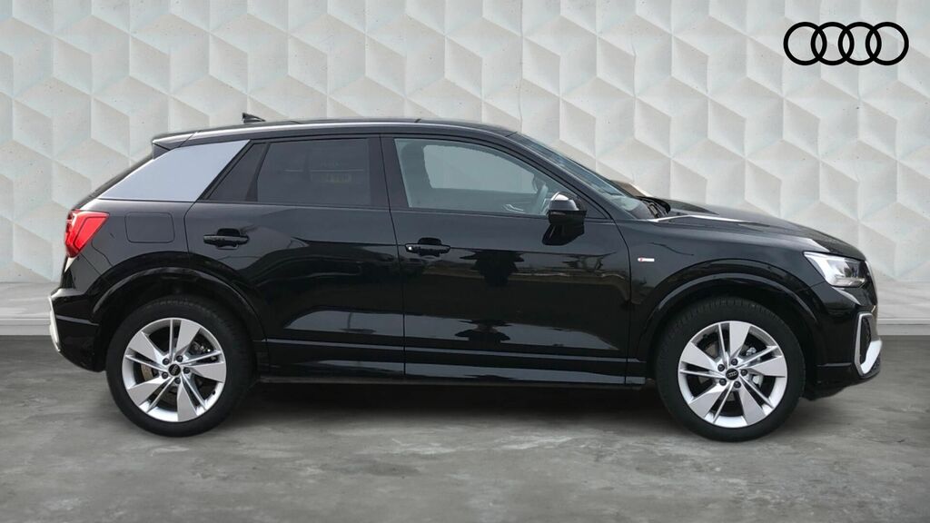 Audi Q2 1.0 Tfsi 30 S Line Euro 6 5-Door VK75ZVT Black #4