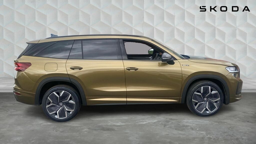 Skoda Kodiaq 2.0 Tdi Sportline Dsg 4Wd Euro 6 5-Door 7 Seat VK26UGU Gold #4