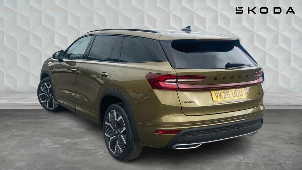 Skoda Kodiaq 2.0 Tdi Sportline Dsg 4Wd Euro 6 5-Door 7 Seat VK26UGU Gold #3