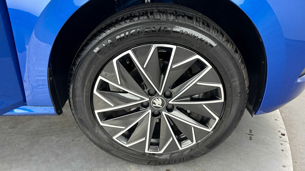 Skoda Kamiq 1.0 Tsi Design Edition Euro 6 5-Door WV26UMY Blue #5