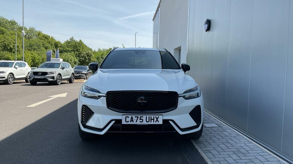Volvo XC60 2.0 B5 Mhev Plus Black Edition Euro 6 5-Door CA75UHX White #6