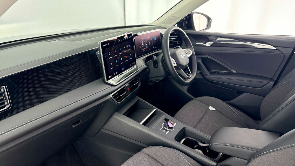 Volkswagen Tiguan Etsi Mhev Match Dsg Euro 6 5-Door CK26GZB Black #2