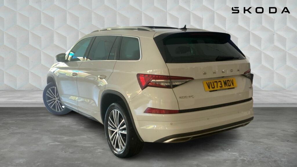 Skoda Kodiaq 2.0 Tdi Laurin Klement Dsg 4Wd Euro 6 5-Door 7 VU73MDV White #3