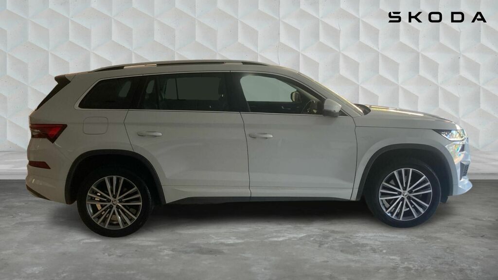 Skoda Kodiaq 2.0 Tdi Laurin Klement Dsg 4Wd Euro 6 5-Door 7 VU73MDV White #4