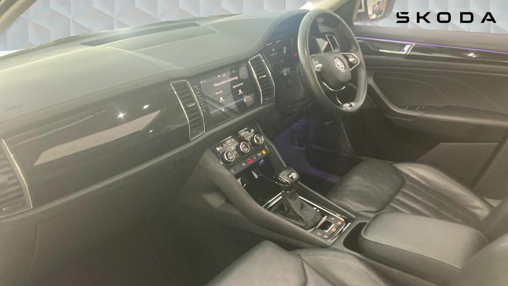 Skoda Kodiaq 2.0 Tdi Laurin Klement Dsg 4Wd Euro 6 5-Door 7 VU73MDV White #2