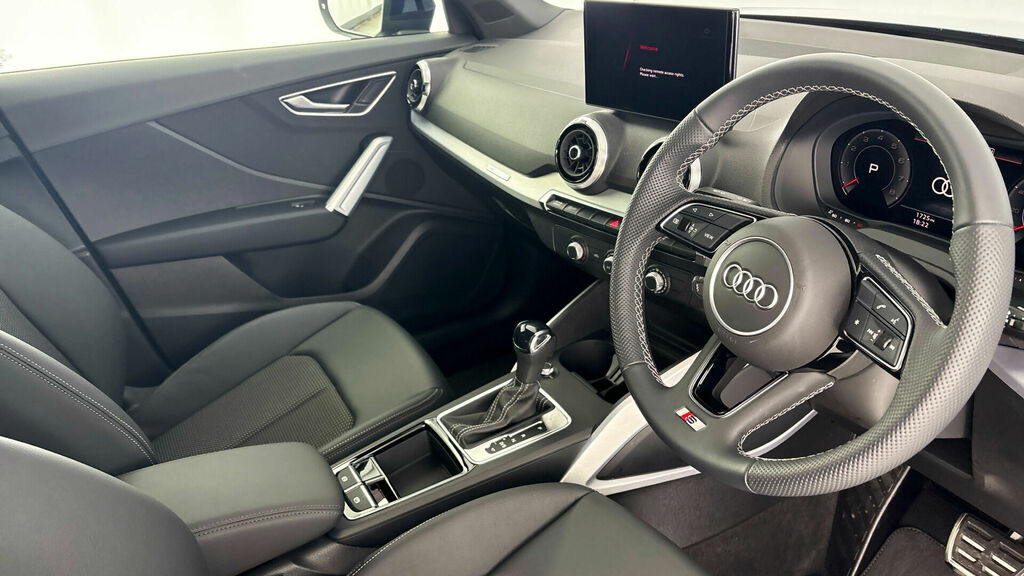 Audi Q2 Tfsi Cod 35 S Line S Tronic Euro 6 5-Door KN26UZU Blue #6