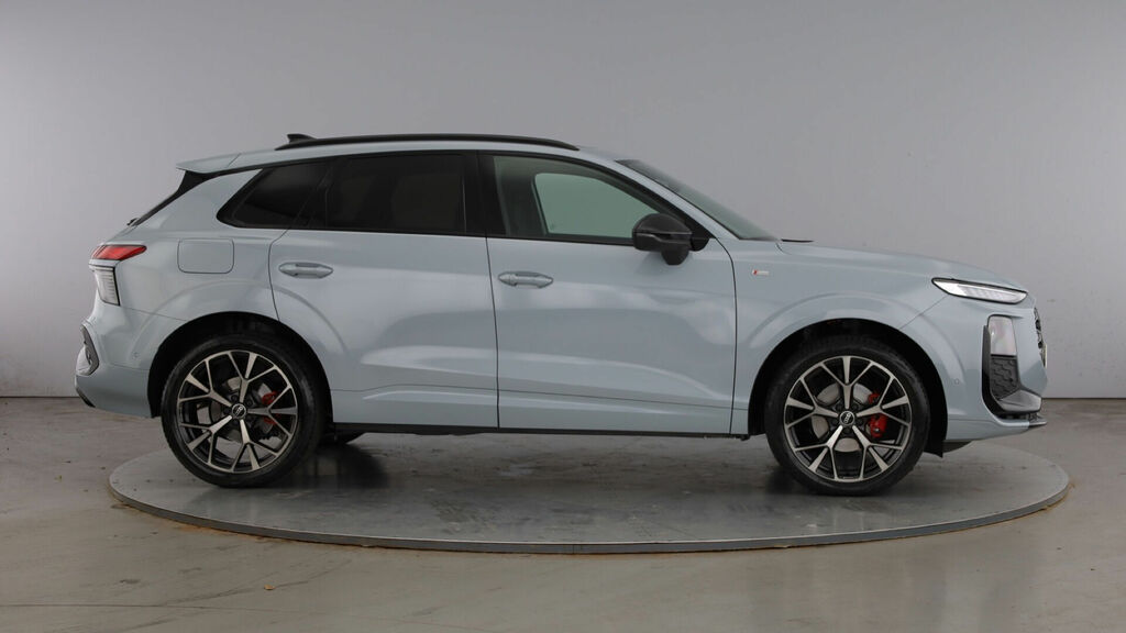 Audi Q3 Tfsi Edition 1 S Tronic Euro 6 5-Door WM75LXA Grey #4