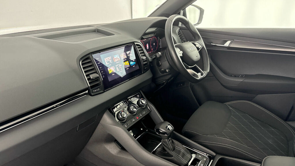 Skoda Karoq Tsi Act Sportline Edition Dsg Euro 6 5-Door WU25OMX White #2