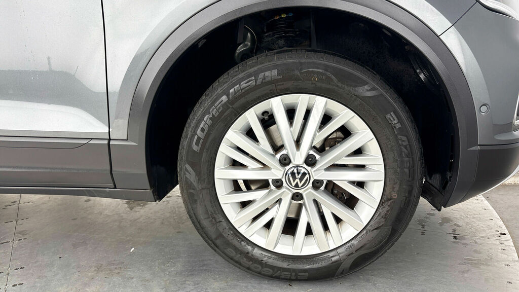 Volkswagen T-Roc 1.0 Tsi Life Euro 6 5-Door CJ23ZST Grey #5