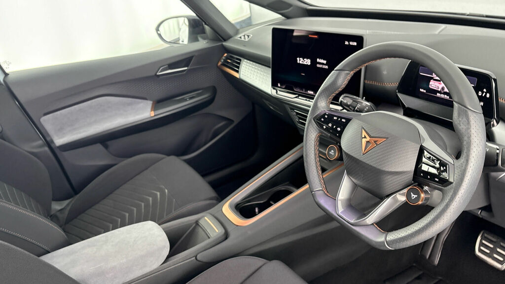 Cupra Born E-boost 59Kwh V1 5-Door Silver #6