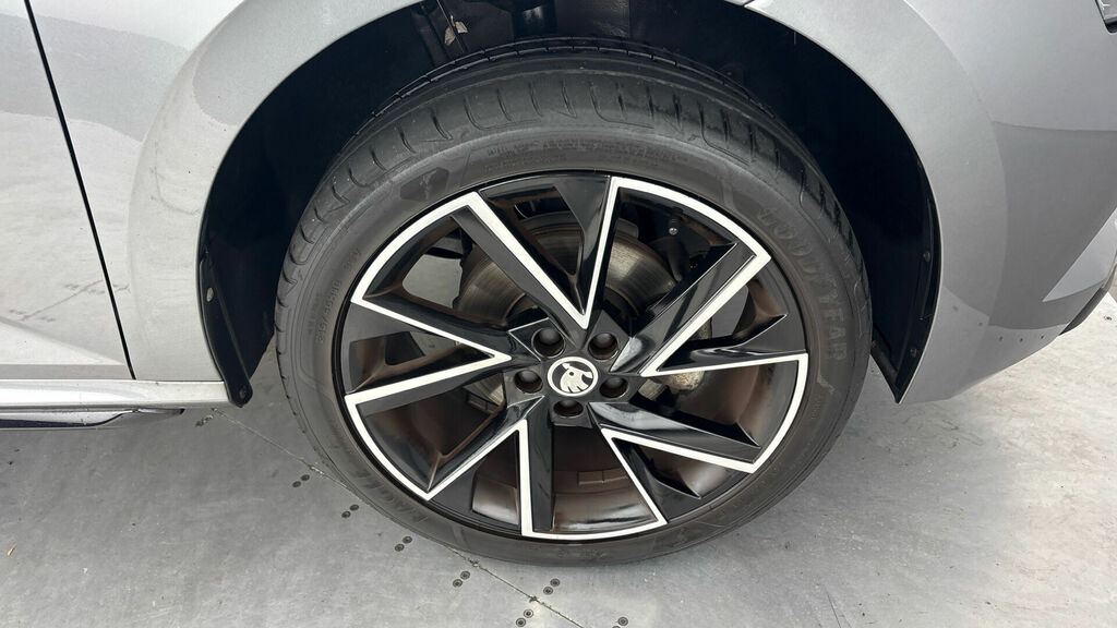Skoda Kamiq 1.0 Tsi Monte Carlo Euro 6 5-Door FP23XZW Grey #5