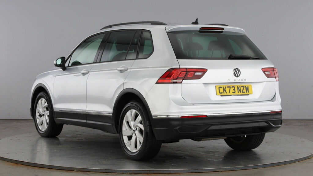 Volkswagen Tiguan 2.0 Tdi Life Euro 6 5-Door CK73NZW Silver #3