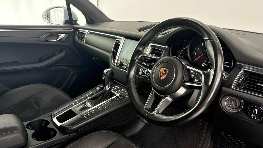 Porsche Macan 2.0T Pdk 4Wd Euro 6 5-Door YF18ZFW Silver #6