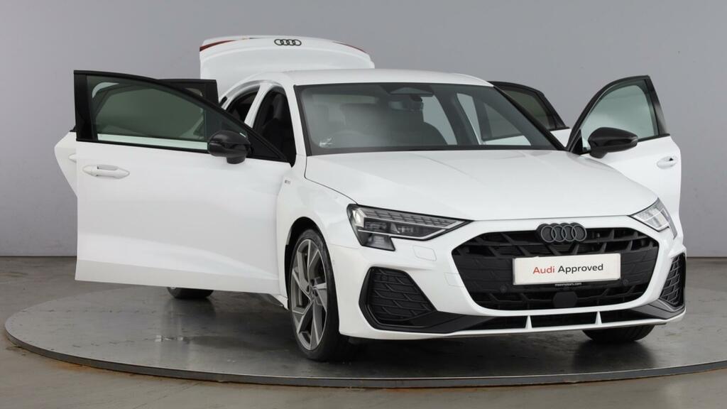Audi A3 Tfsi 35 Black Edition S Tronic Euro 6 4-Door WM75MZJ White #5