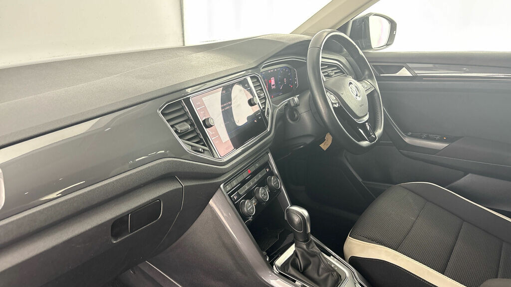 Volkswagen T-Roc Tsi Evo Sel Dsg Euro 6 5-Door LE21AOP Black #2