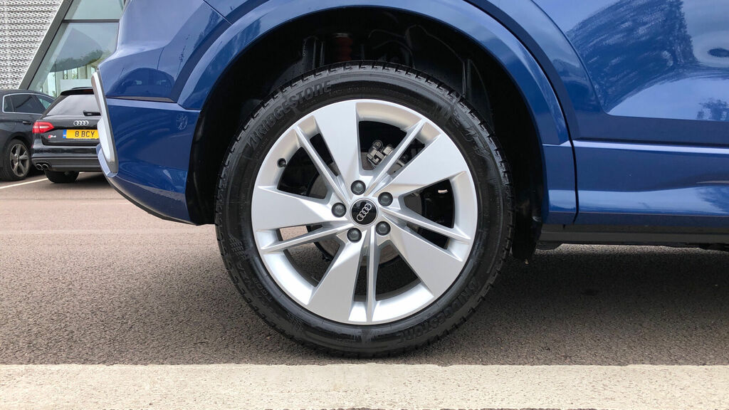 Audi Q2 1.0 Tfsi 30 S Line Euro 6 5-Door VX26UVP Blue #5