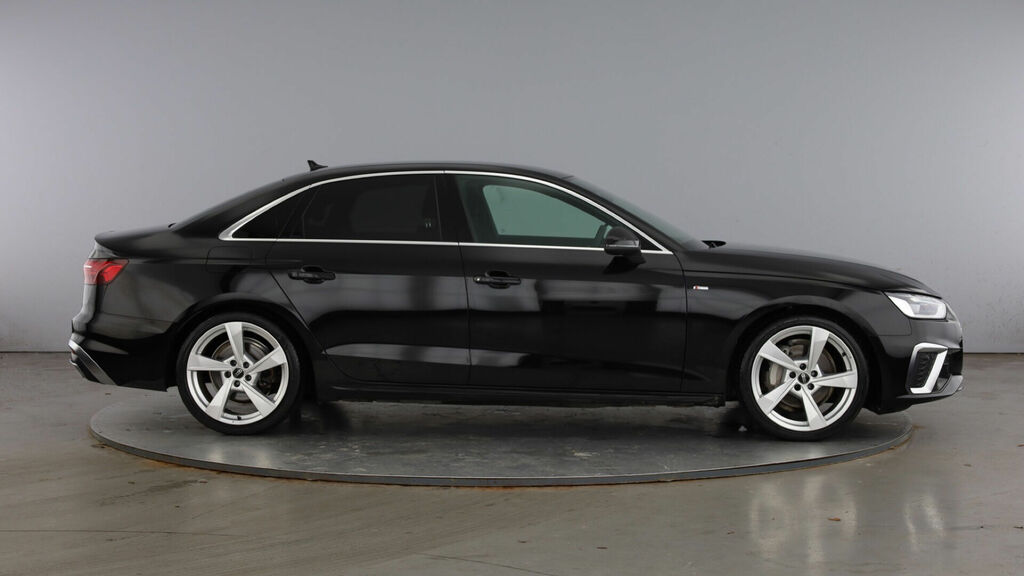 Audi A4 2.0 Tfsi 40 S Line S Tronic Euro 6 4-Door YA24AHV Black #4