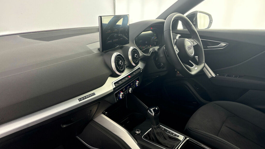 Audi SQ2 2.0 Tfsi Black Edition S Tronic Quattro Euro 6 5-D White #2