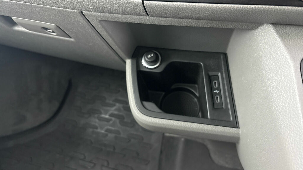Volkswagen California Mpv Silver #12