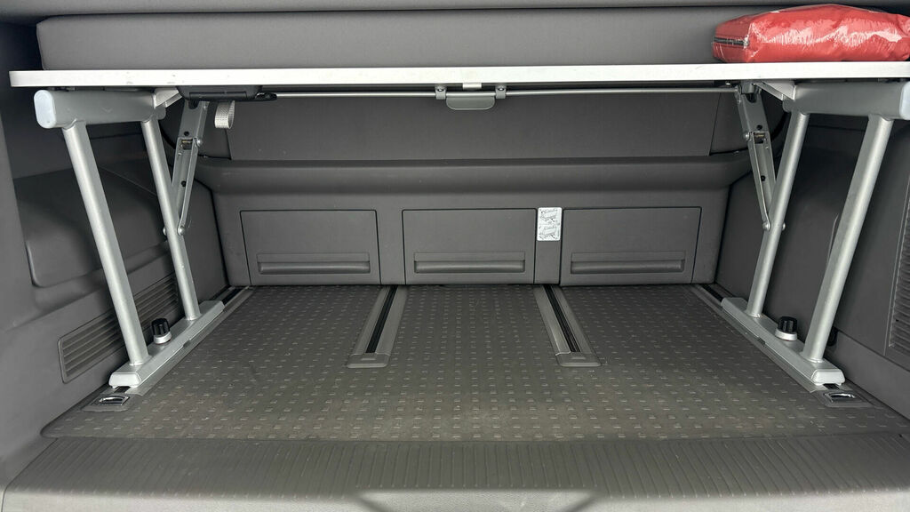 Volkswagen California Mpv Silver #32